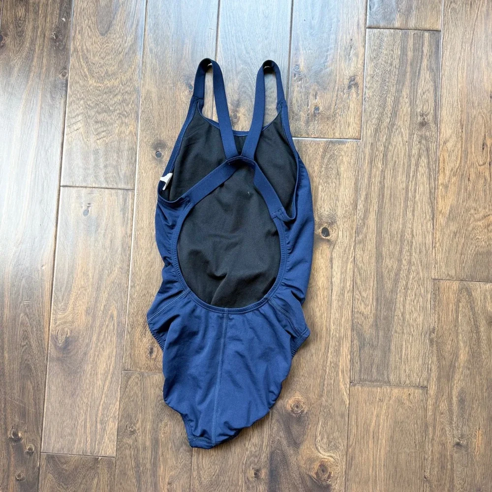 Nike One Piece Swimsuit Women 24 Navy  EUC Racerback Athletic Training Sporty